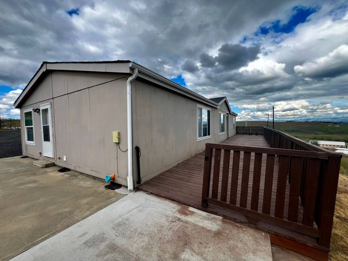 House for rent at 1002 NW 47th St, Pendleton, OR 97801