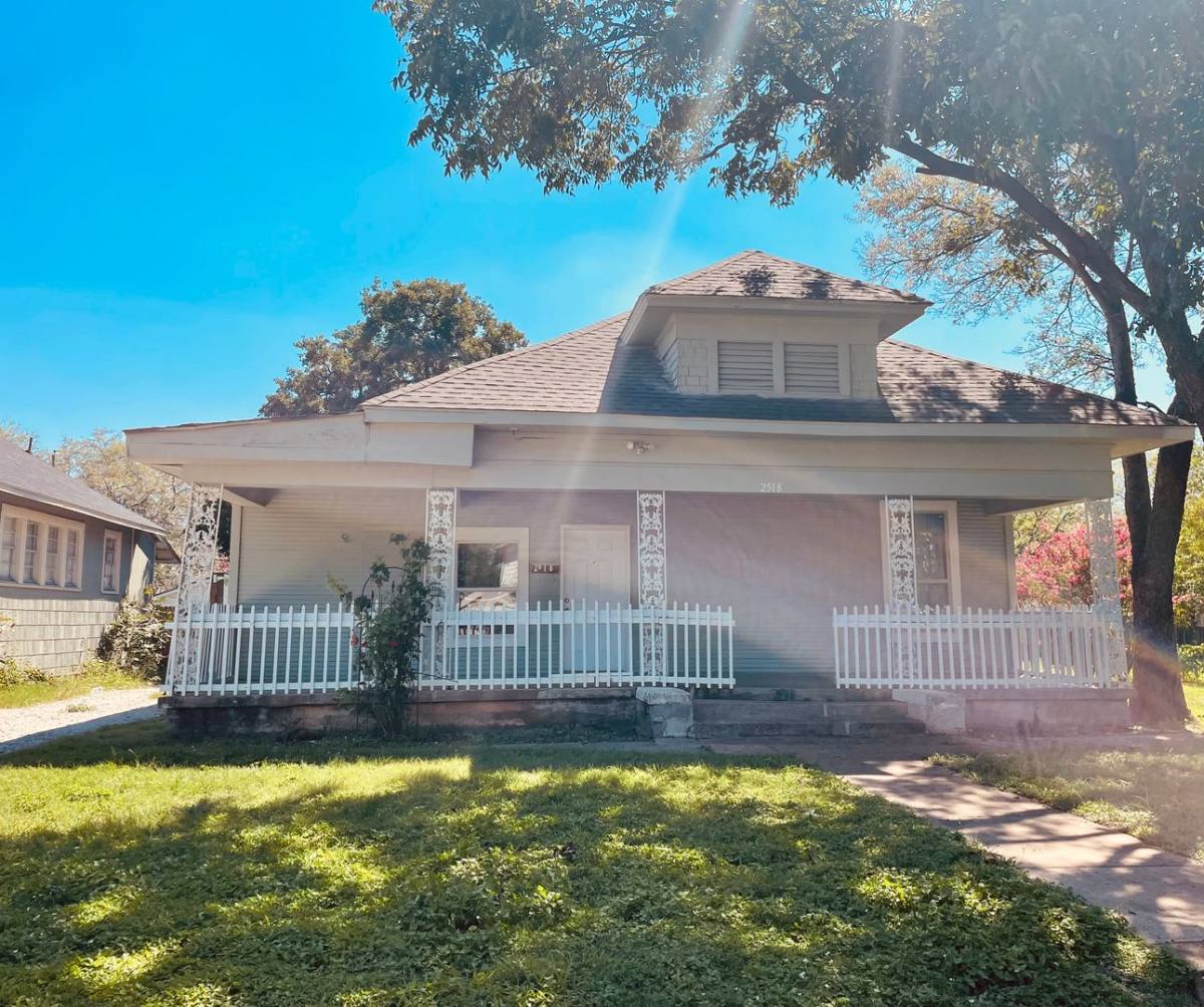 House for rent at 2518 Carter Ave, Fort Worth, TX 76103
