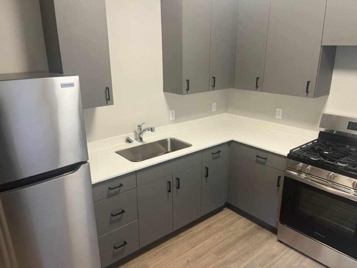 Townhouse for rent at 411 12th Ave SE, Minneapolis, MN 55414