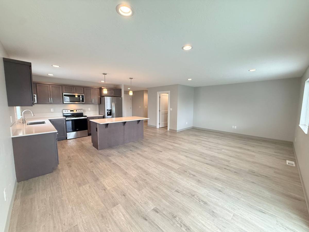 Apartment for rent at 1513 - 1515 N Bell St, Greenacres, WA 99016