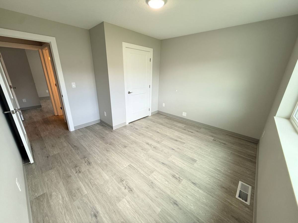 Apartment for rent at 1513 - 1515 N Bell St, Greenacres, WA 99016