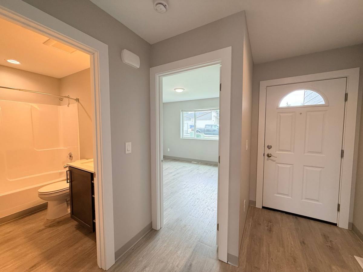 Apartment for rent at 1513 - 1515 N Bell St, Greenacres, WA 99016