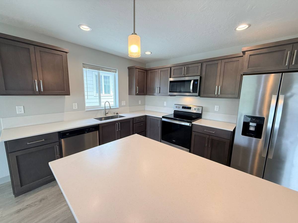 Apartment for rent at 1513 - 1515 N Bell St, Greenacres, WA 99016