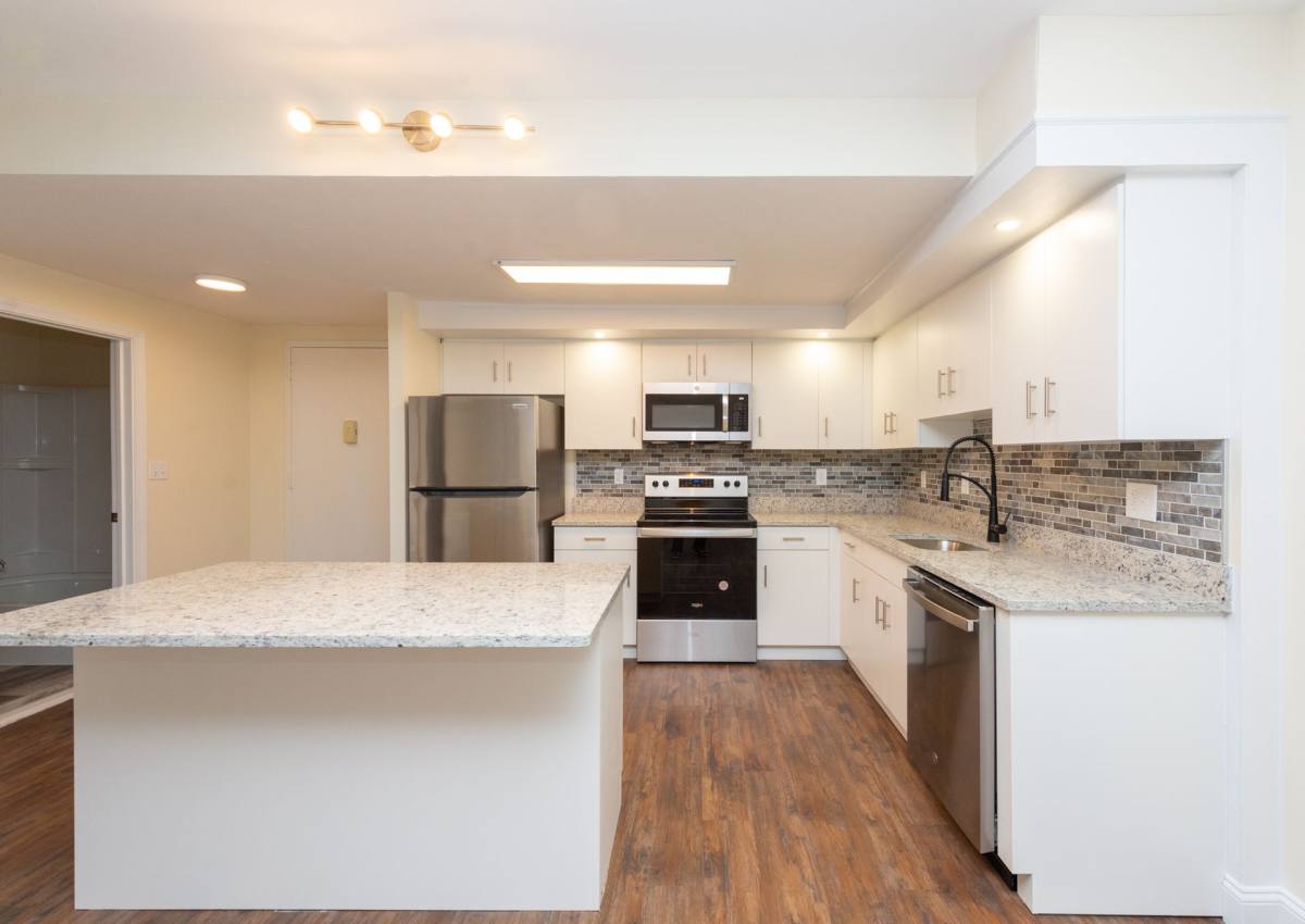 Apartment for rent at Lakewood, 1199 Whitney Ave, Hamden, CT 06517