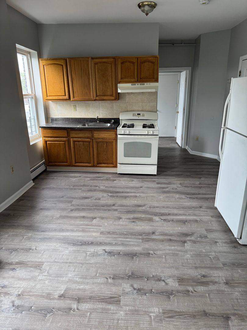 Apartment for rent at 102-106 Beech St, Paterson, NJ 07501