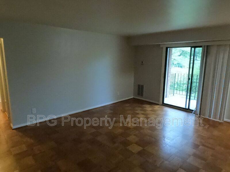 Apartment for rent at 394 Jackson St #105, Warrenton, VA 20186