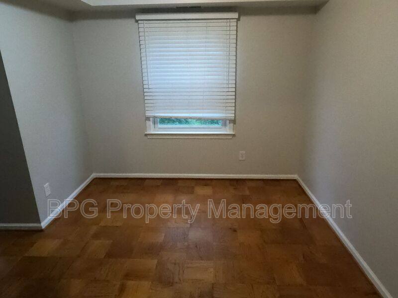 Apartment for rent at 394 Jackson St #105, Warrenton, VA 20186