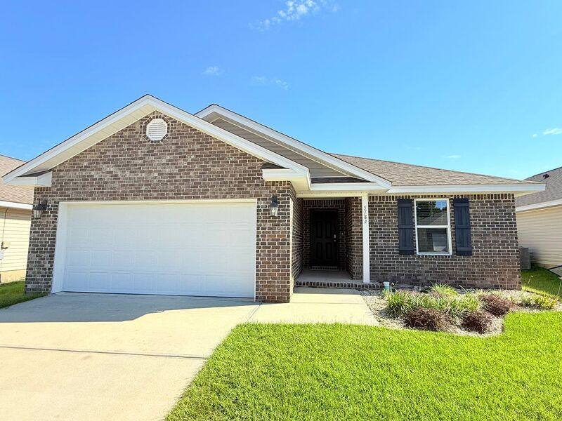 House for rent at 5784 Guinevere Lane, Milton, FL 32583