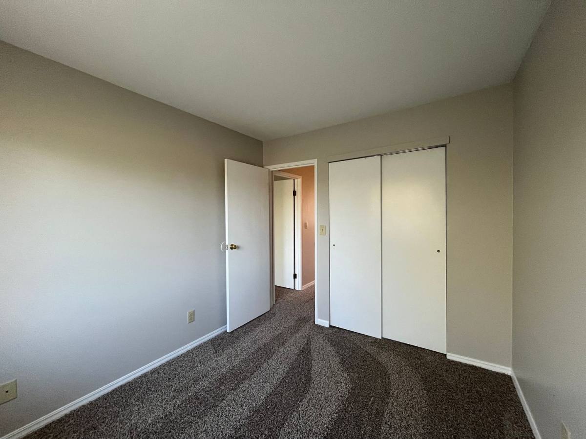Apartment for rent at 435 S Village St, Pierceton, IN 46562