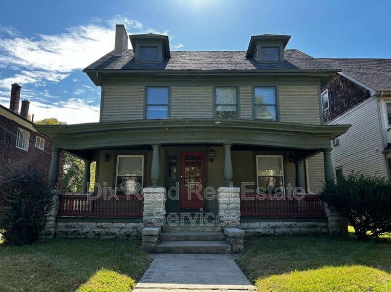 House for rent at 140 Lexington Ave, Dayton, OH 45402