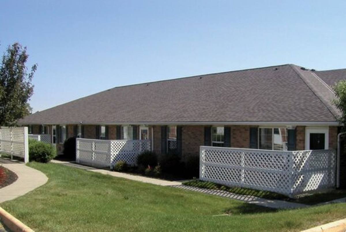 Apartment for rent at 44 Colonial Dr, Jeffersonville, OH 43128