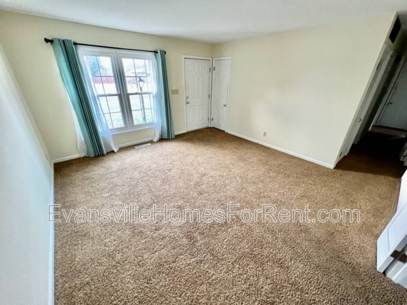 Apartment for rent at 4210 Keck Ave, Evansville, IN 47715