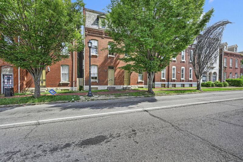 Apartment for rent at 1704 S Tucker Blvd #A, St. Louis, MO 63104