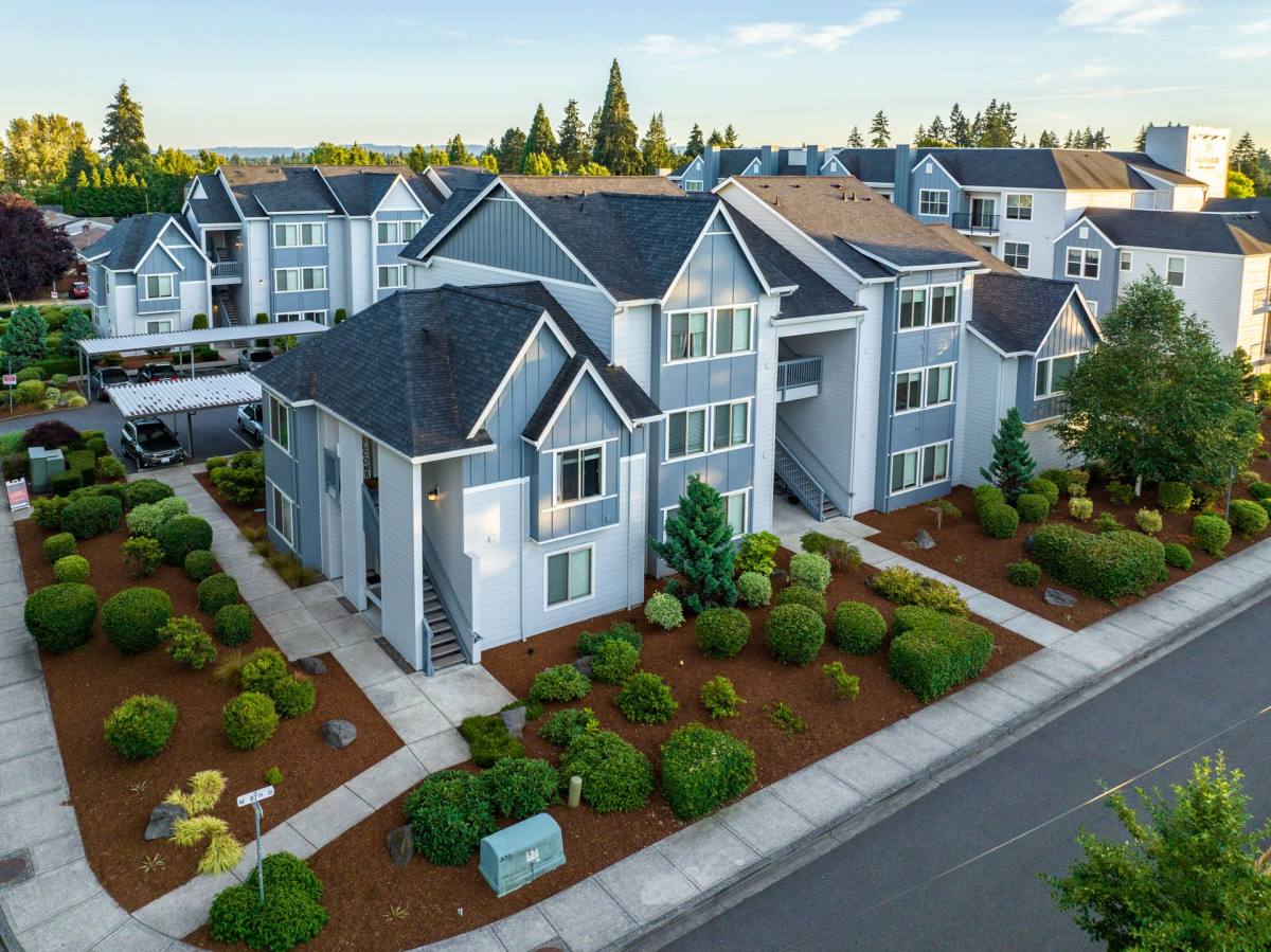 Apartment for rent at 608 NE 86th St, Vancouver, WA 98665