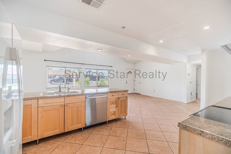 7 S Catalina St, Gilbert, AZ 85233 - House for Rent - Image 9