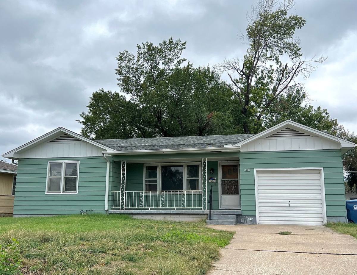 House for rent at 1416 New Hampshire Ave, Joplin, MO 64801