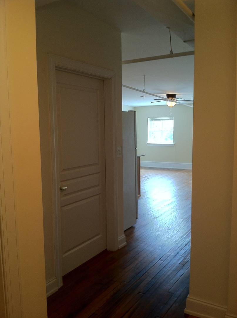 Apartment for rent at 922 Main St, Lynchburg, VA 24504