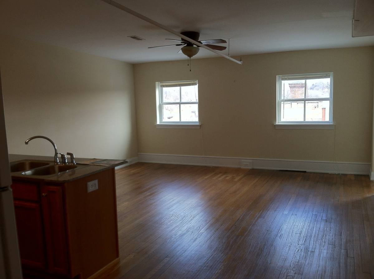 Apartment for rent at 922 Main St, Lynchburg, VA 24504