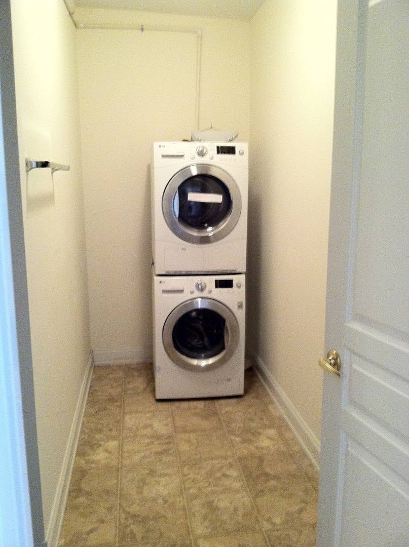 Apartment for rent at 922 Main St, Lynchburg, VA 24504