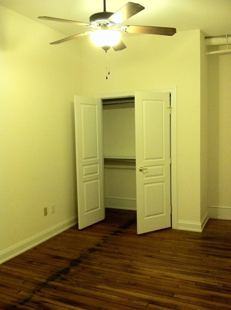 Apartment for rent at 922 Main St, Lynchburg, VA 24504
