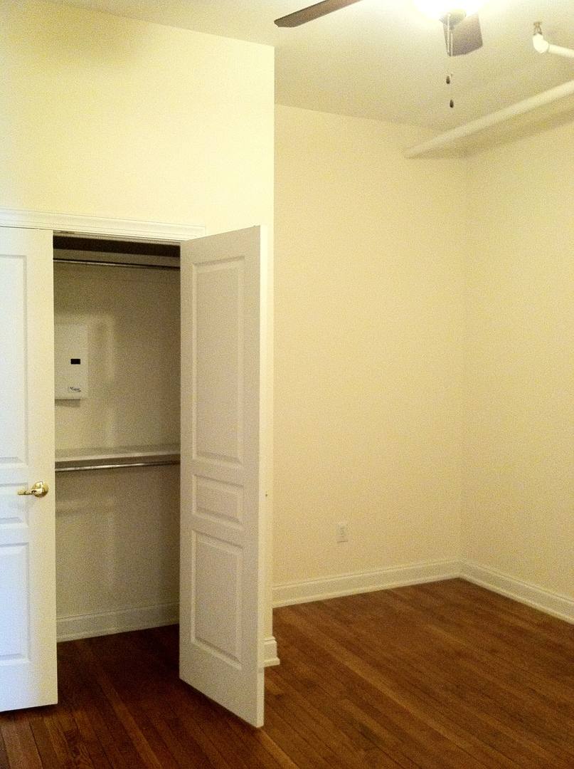 Apartment for rent at 922 Main St, Lynchburg, VA 24504