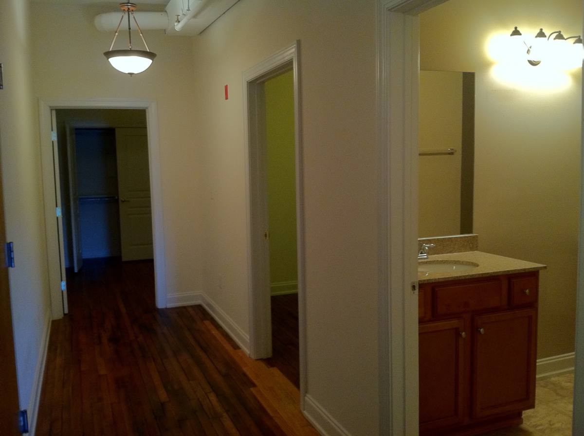 Apartment for rent at 922 Main St, Lynchburg, VA 24504