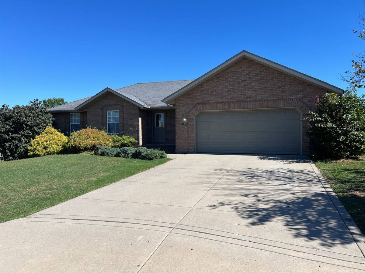 House for rent at 1151 W Lois Lane, Republic, MO 65738