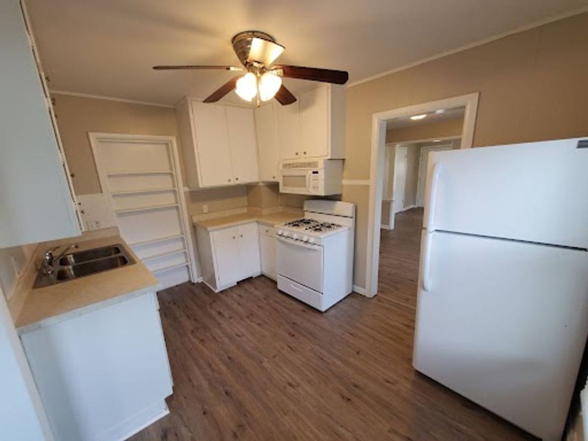 House for rent at 2201 Maple St, Des Moines, IA 50317