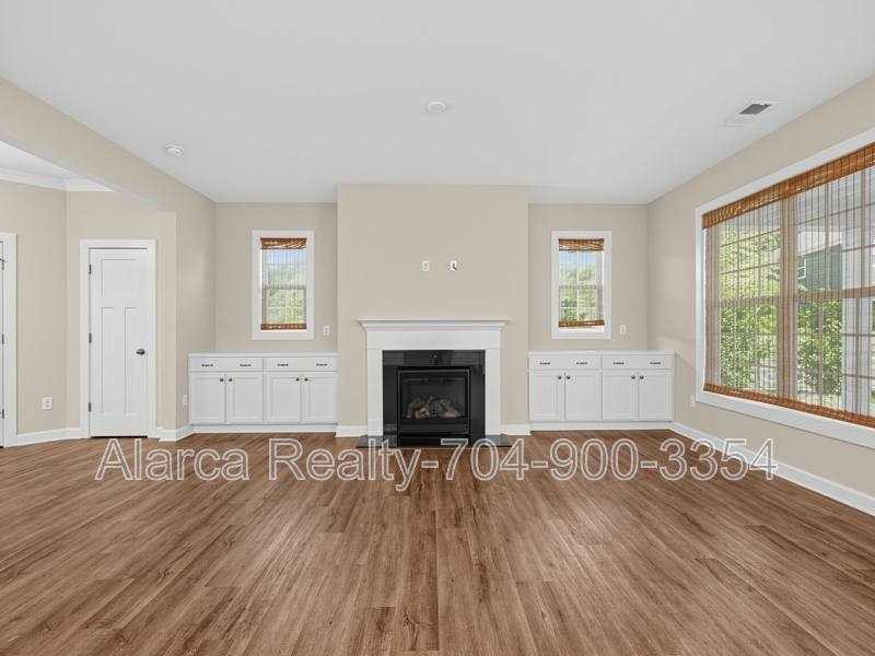House for rent at 903 Claires Creek Lane, Davidson, NC 28036