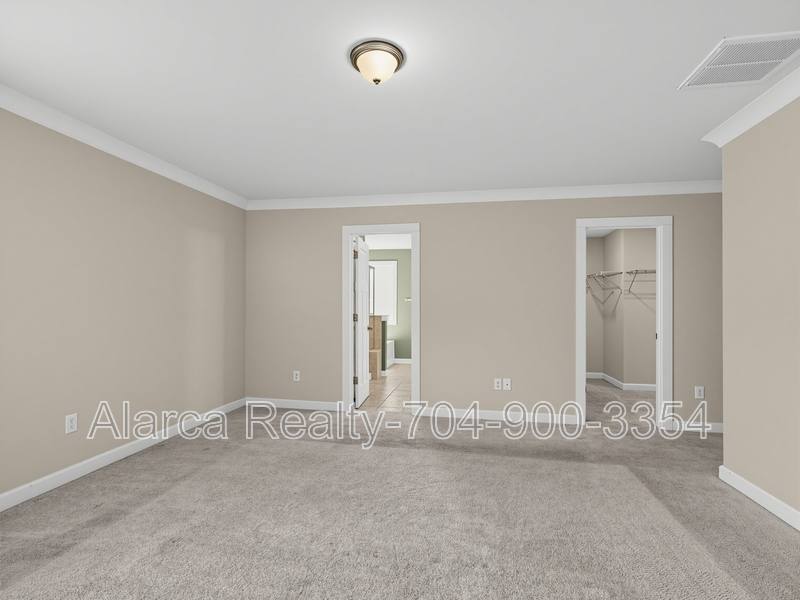 House for rent at 903 Claires Creek Lane, Davidson, NC 28036
