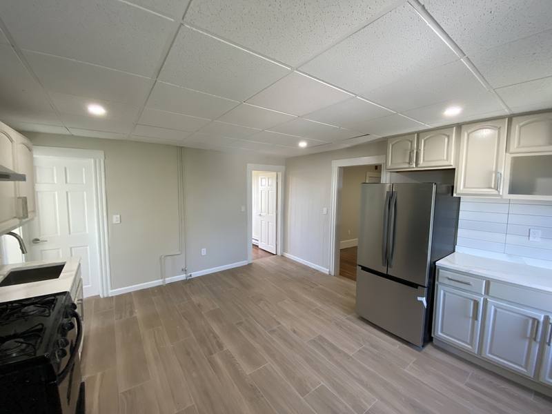 Apartment for rent at 220 Kensington Ave #3, New Britain, CT 06051