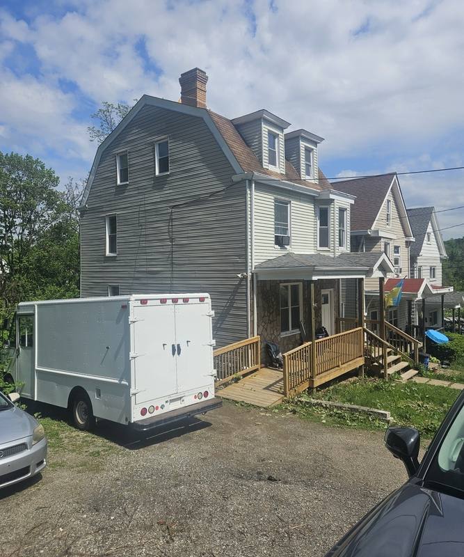 House for rent at 804 Dubois St, Pittsburgh, PA 15204