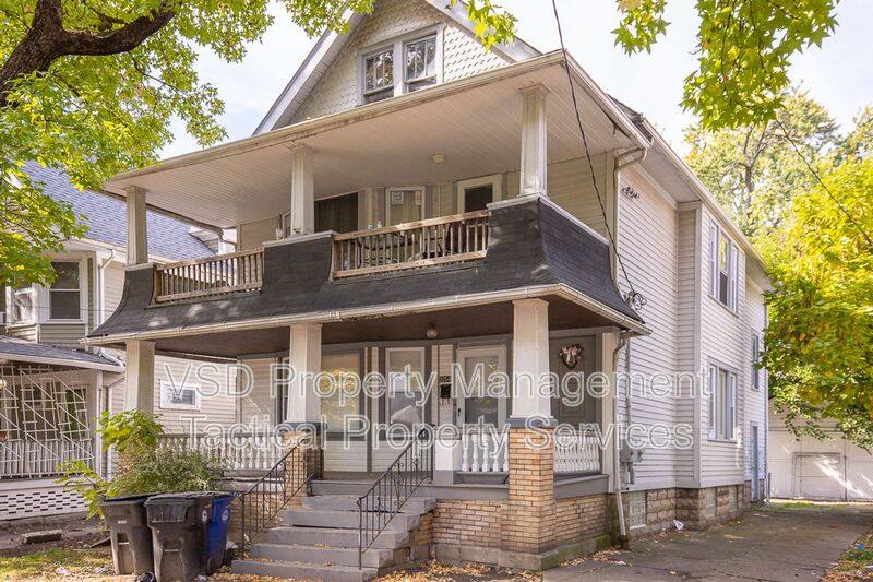 Apartment for rent at 3254 W 99 St, Downstairs Unit, Cleveland, OH 44102