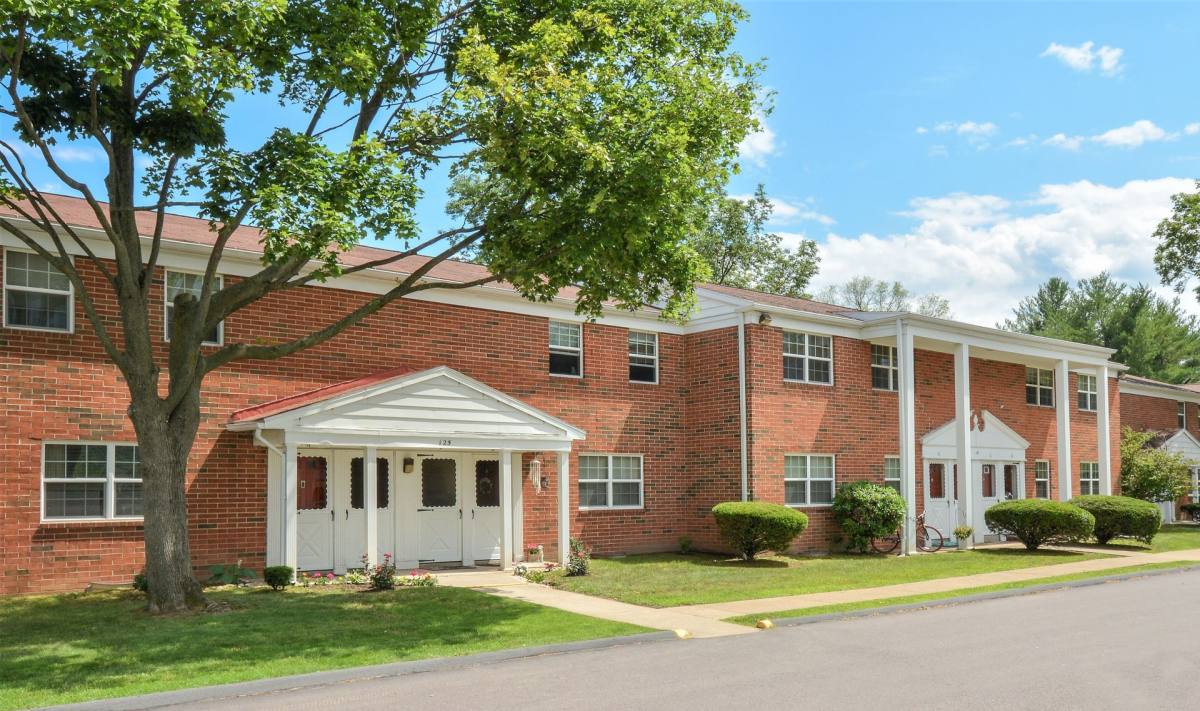 Apartment for rent at 200 Gateway Dr, Kingston, PA 18704