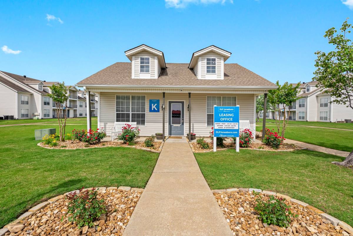 Apartment for rent at 3719 Stadium Blvd, Jonesboro, AR 72404