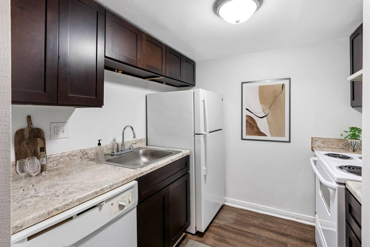 Apartment for rent at Bellemont Victoria I, 3225 Victoria Dr, Baton Rouge, LA 70805