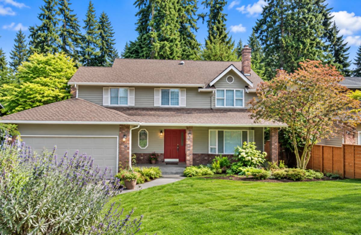 House for rent at 10418 114th Place NE, Kirkland, WA 98033