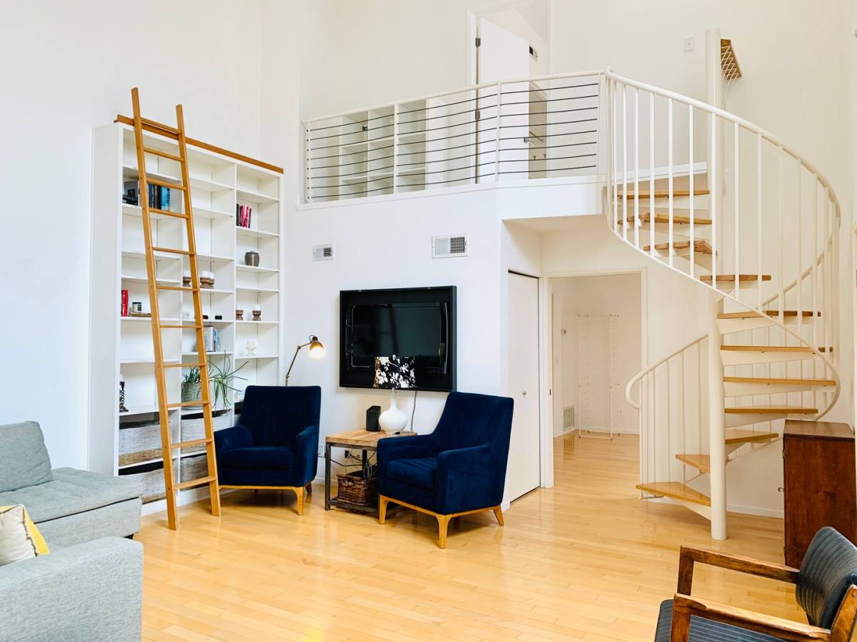 Condo for rent at 602 W Fir St #401, San Diego, CA 92101