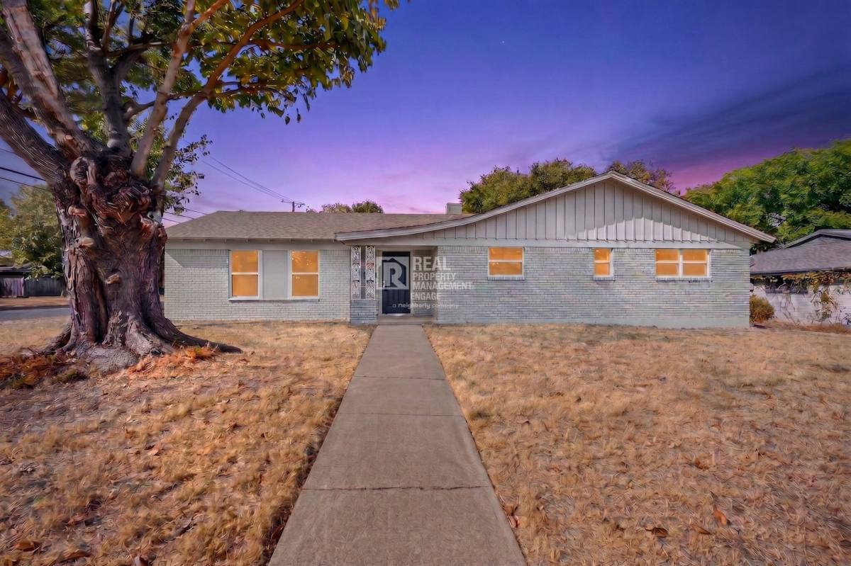 House for rent at 4801 Hollowbrook Rd, Fort Worth, TX 76103