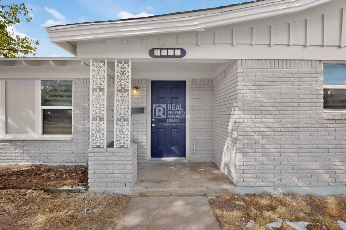 House for rent at 4801 Hollowbrook Rd, Fort Worth, TX 76103