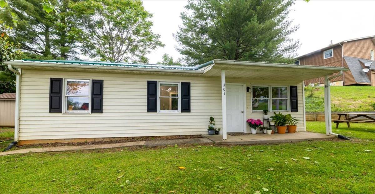 House for rent at 301 Forest Ave, Radford, VA 24141