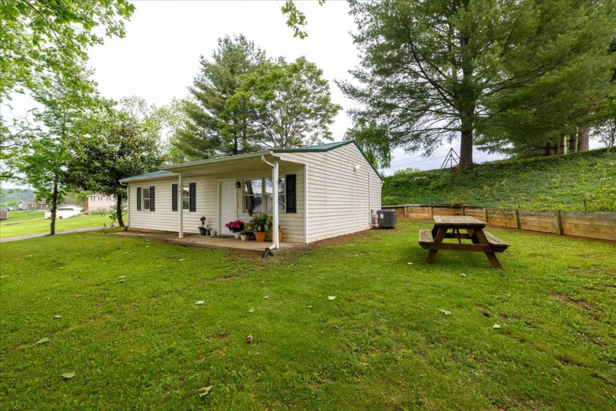 House for rent at 301 Forest Ave, Radford, VA 24141