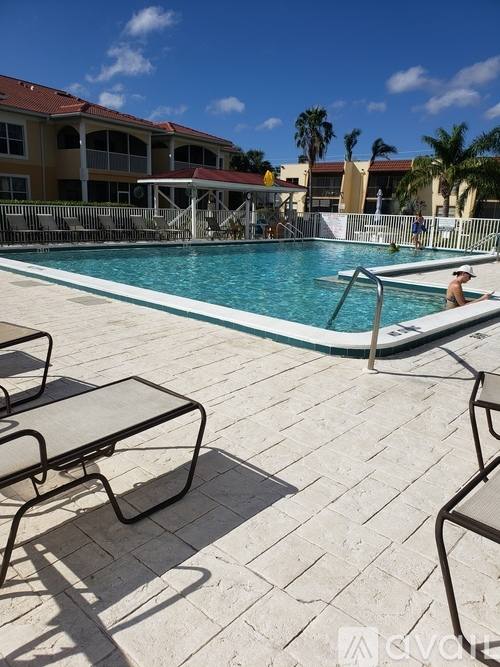 12491 McGregor Blvd #4, Fort Myers, FL 33919 - Condo for Rent - Image 3