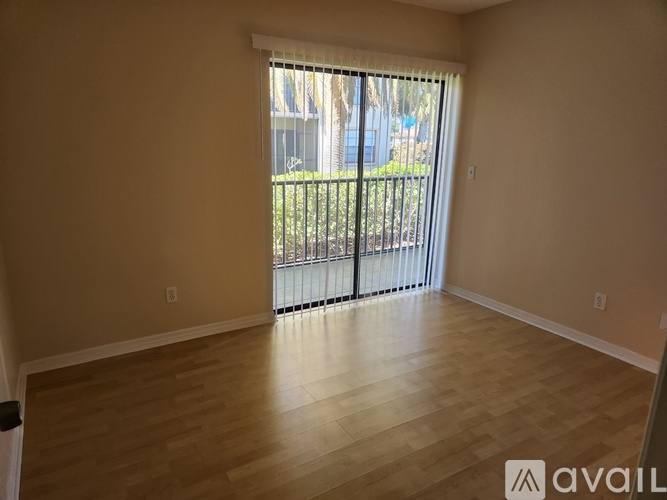 12491 McGregor Blvd #4, Fort Myers, FL 33919 - Condo for Rent - Image 9