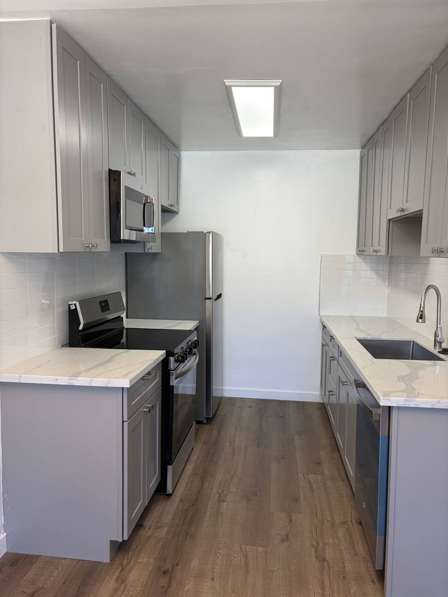 Apartment for rent at 5301 Newcastle Ave #41, Encino, CA 91316