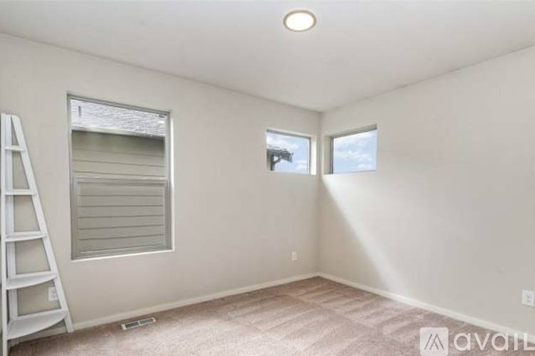 House for rent at 32977 Skyline Lane, Black Diamond, WA 98010