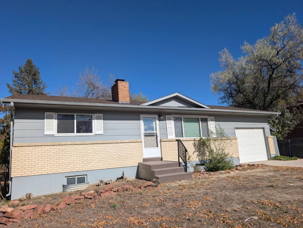 House for rent at 4050 Hollow Rd, Colorado Springs, CO 80917