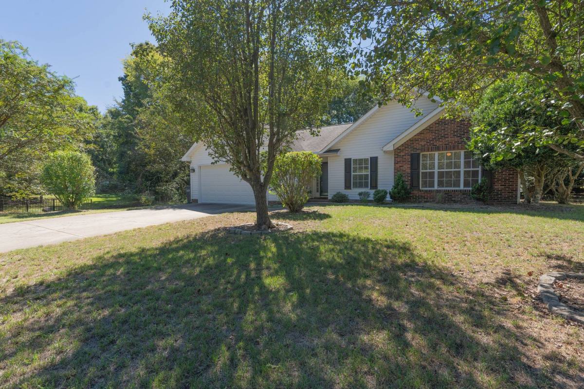 House for rent at 12312 Autumn Blaze Dr, Charlotte, NC 28278