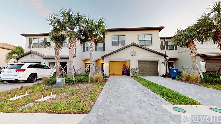 Townhouse for rent at 15126 Sunny Day Dr, Bradenton, FL 34211