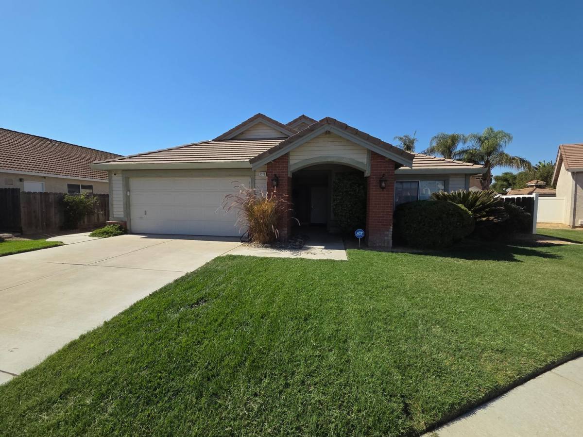 House for rent at 1316 Green Teal Way, Newman, CA 95360